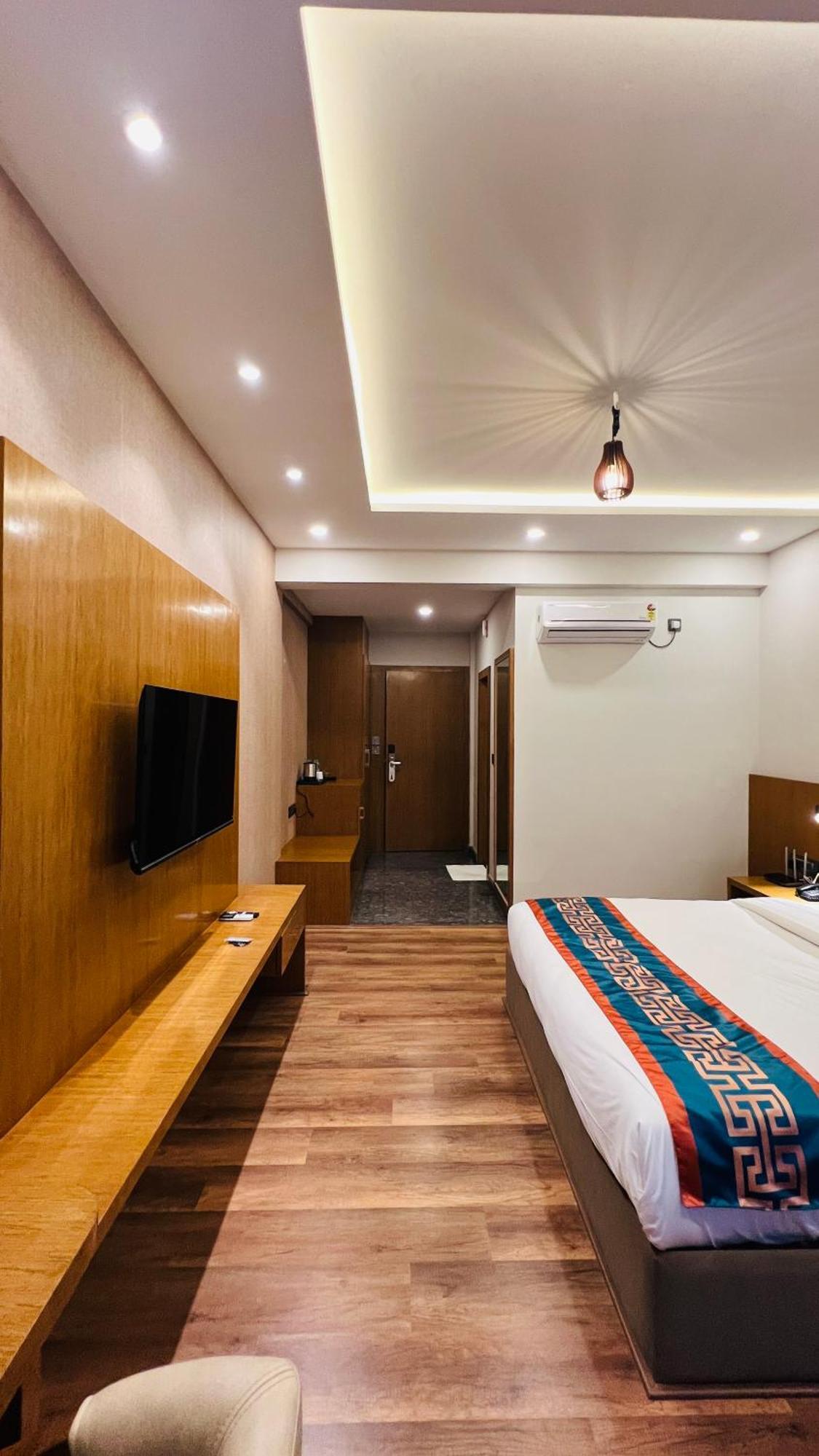 Hotel Aashraya Dod Jala Εξωτερικό φωτογραφία